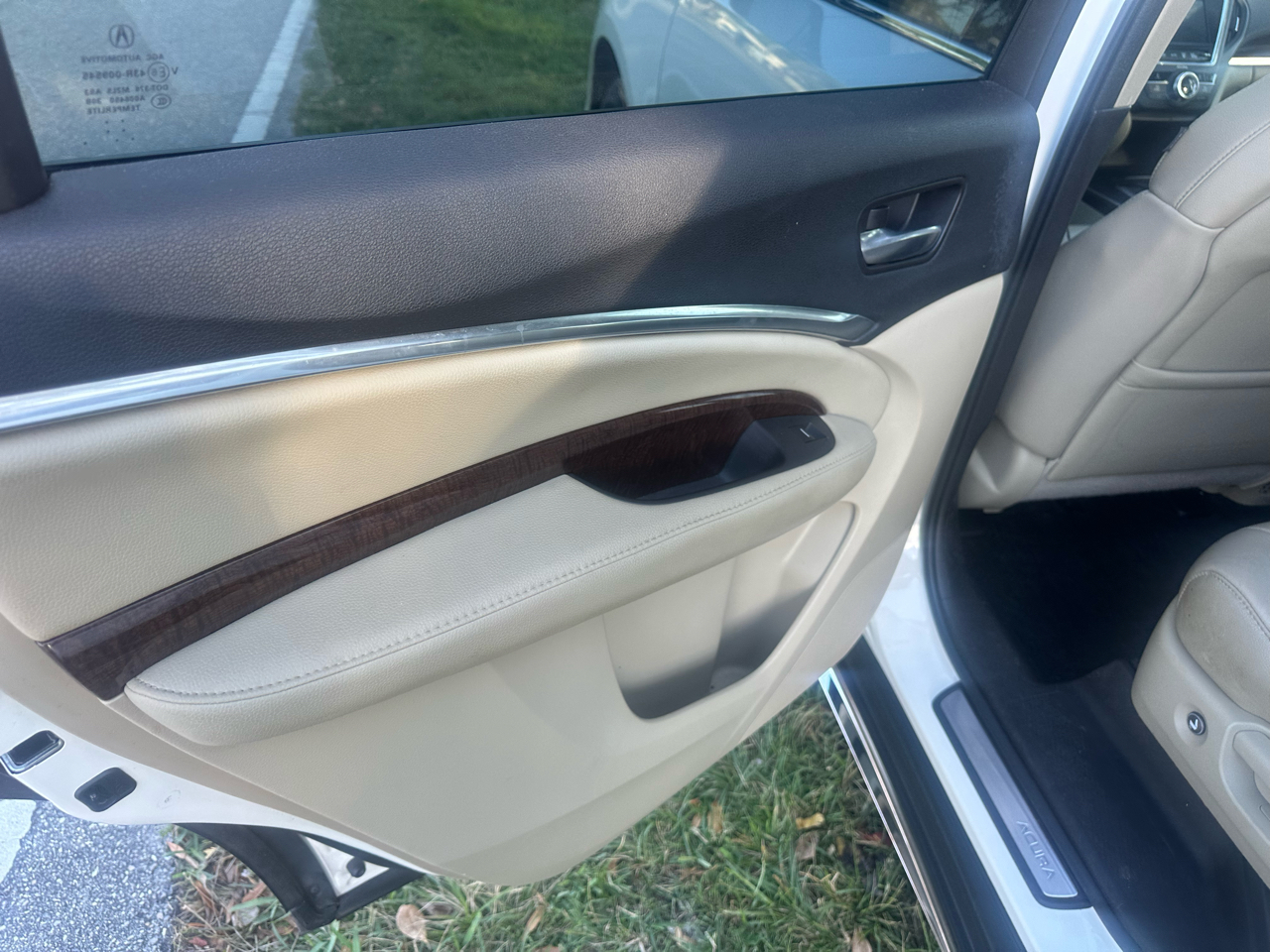 Acura MDX 9-Spd AT 2017