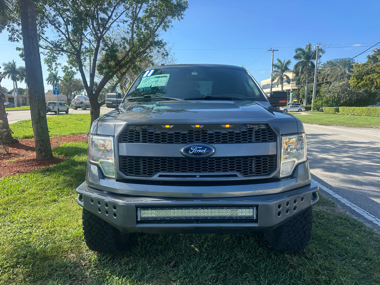 Ford F-150 2WD SuperCab 145" STX 2011