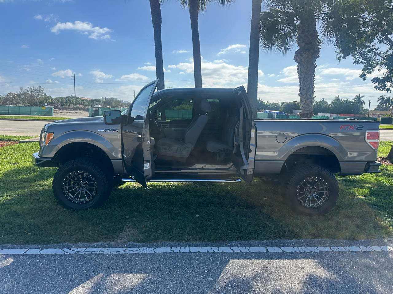 Ford F-150 2WD SuperCab 145" STX 2011