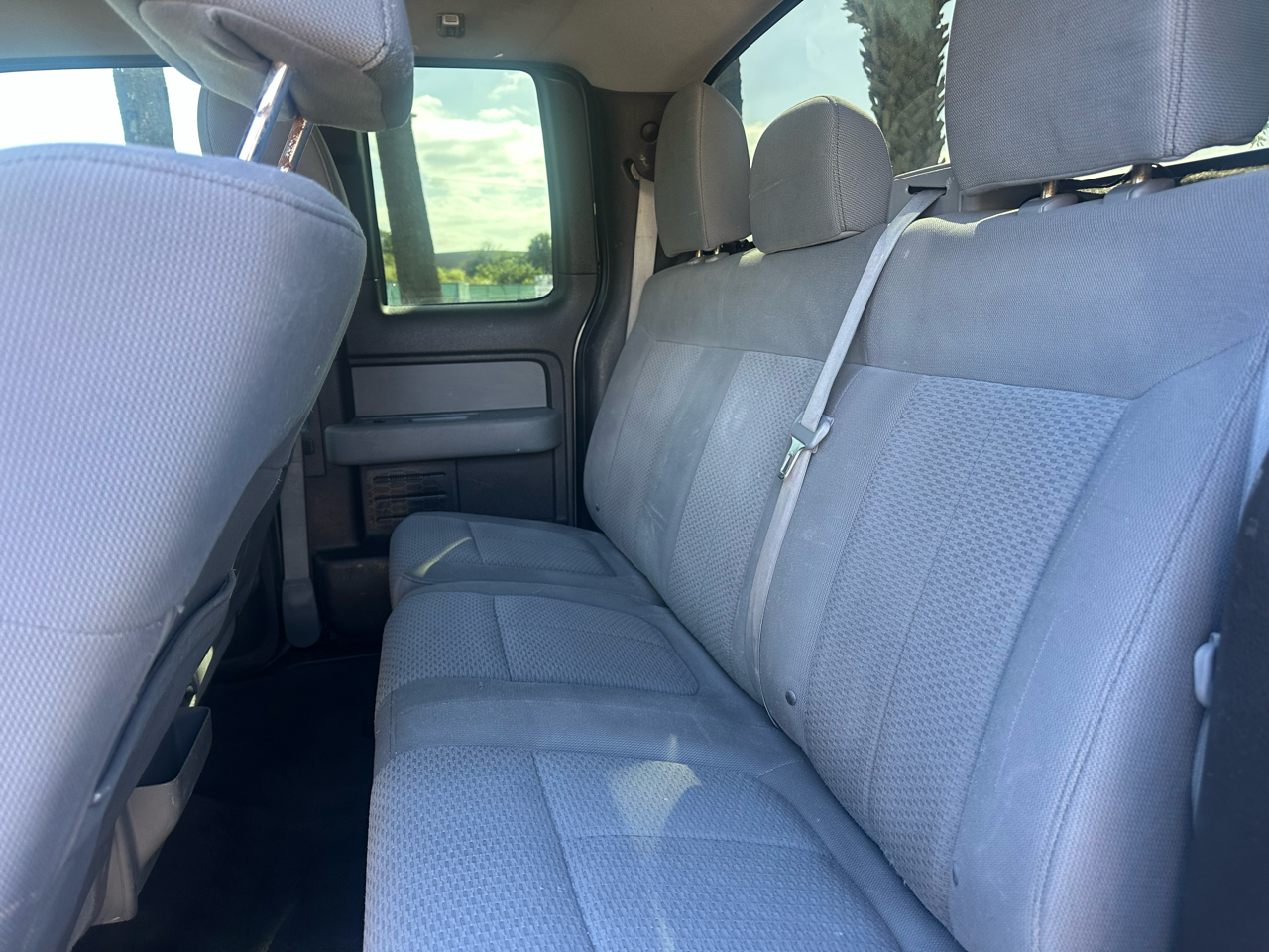 Ford F-150 2WD SuperCab 145" STX 2011