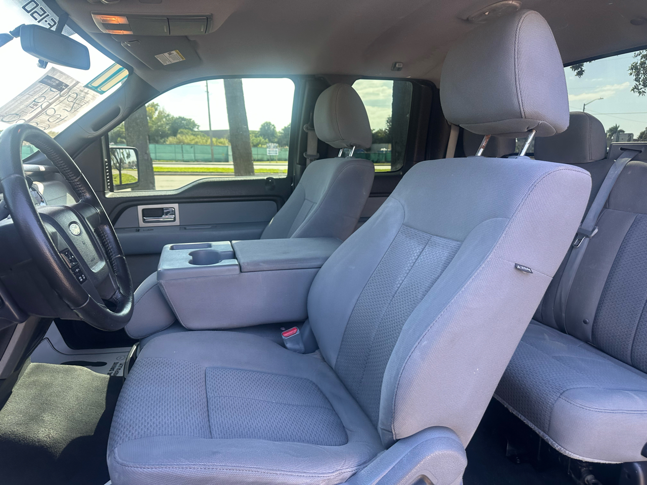 Ford F-150 2WD SuperCab 145" STX 2011