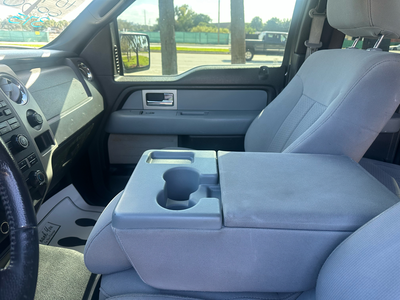 Ford F-150 2WD SuperCab 145" STX 2011