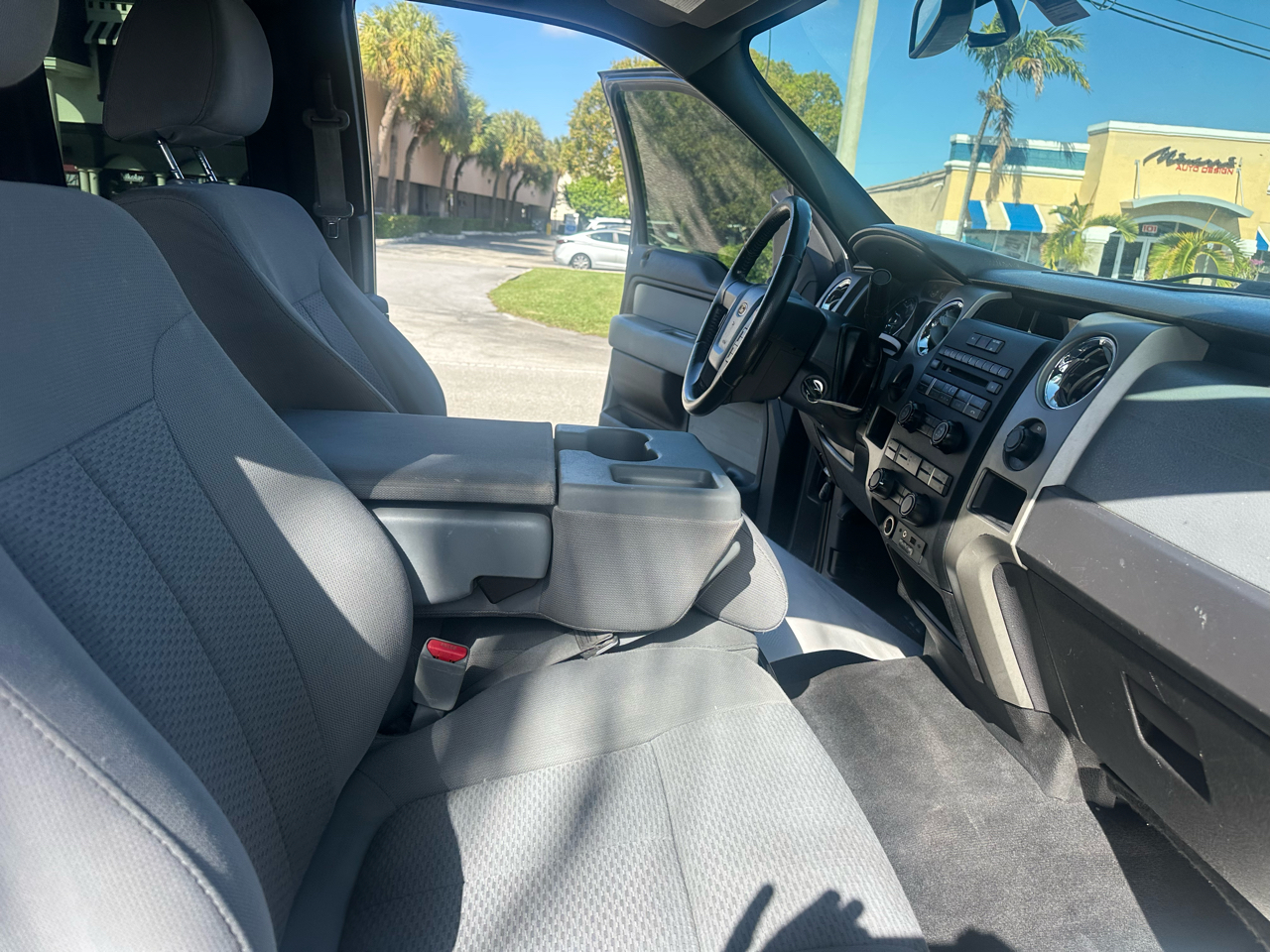 Ford F-150 2WD SuperCab 145" STX 2011