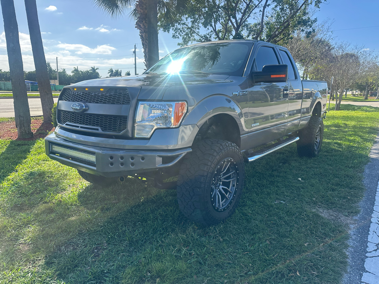 Ford F-150 2WD SuperCab 145" STX 2011