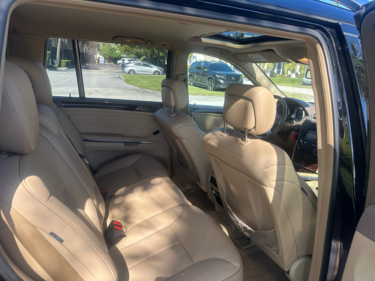 Mercedes-Benz GL-Class GL450 4MATIC 2011