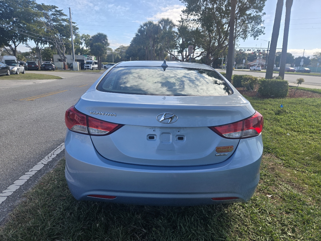 Hyundai Elantra Limited 2011