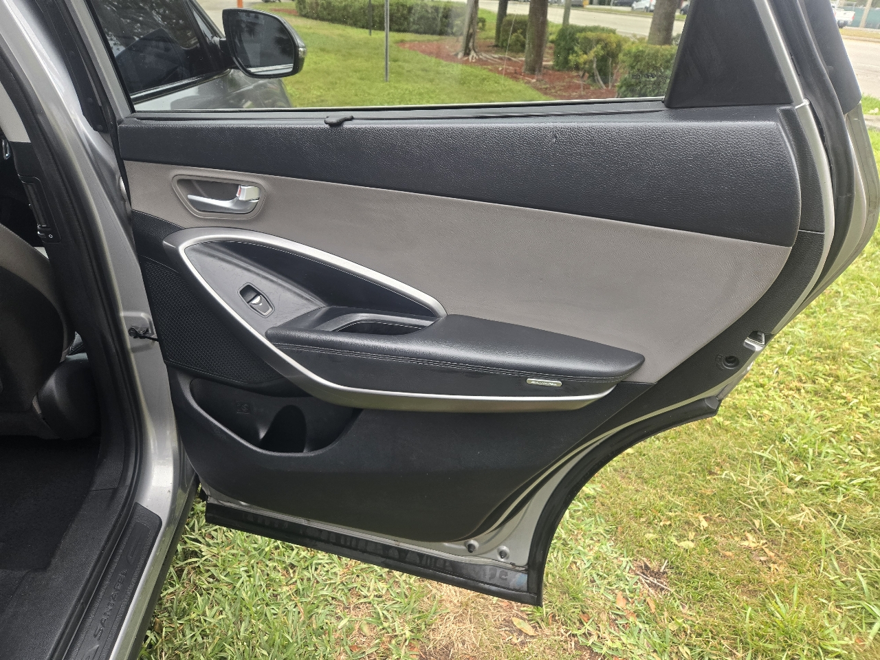 Hyundai Santa Fe Limited FWD 2016