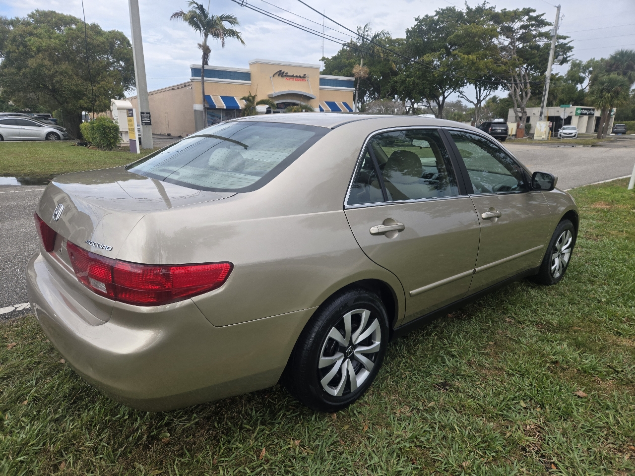 Honda Accord LX sedan AT 2005