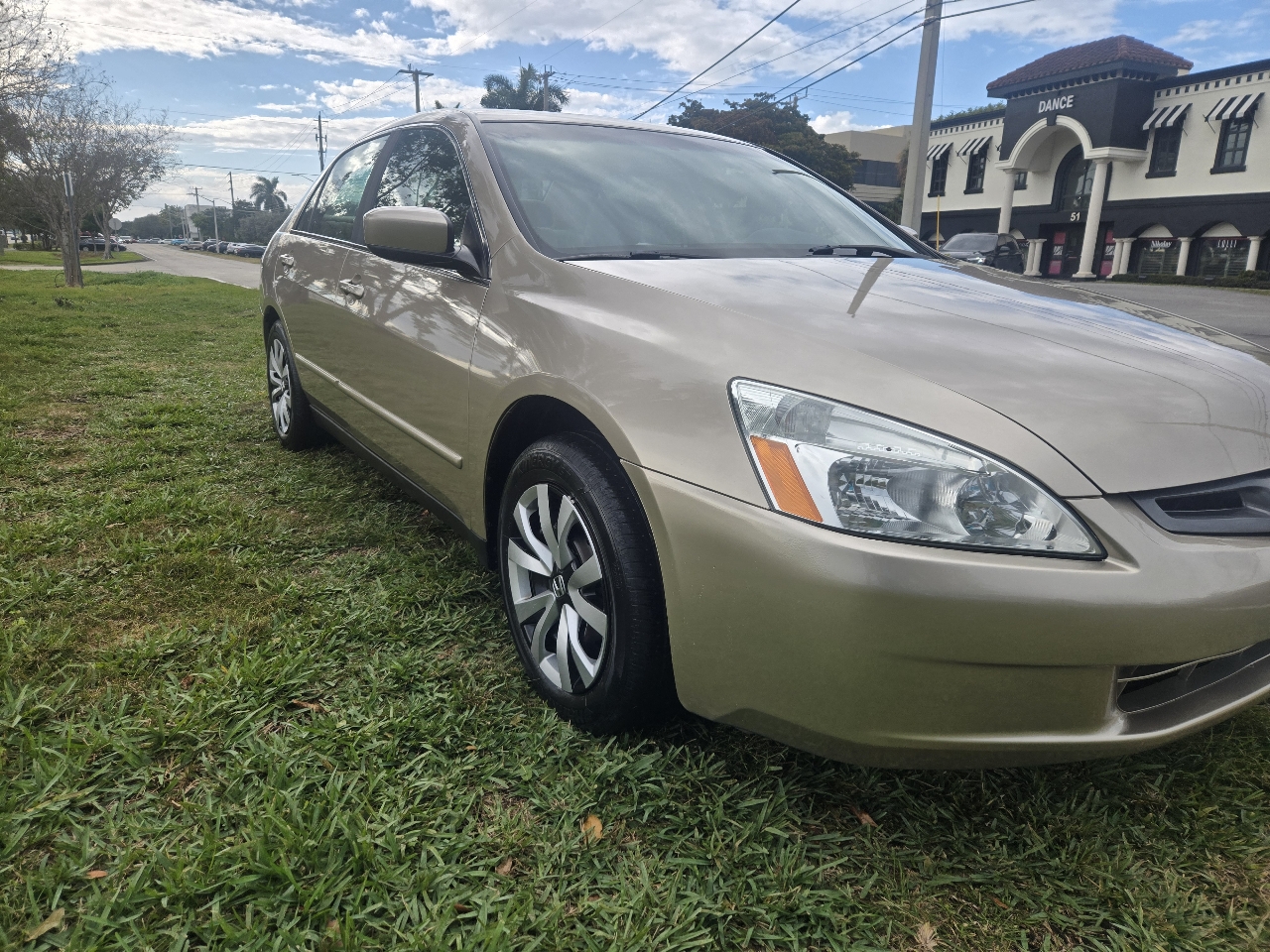 Honda Accord LX sedan AT 2005