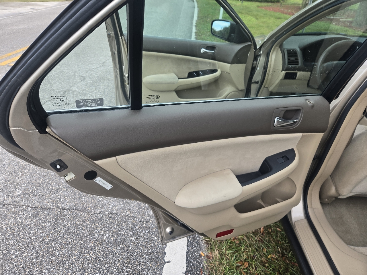 Honda Accord LX sedan AT 2005