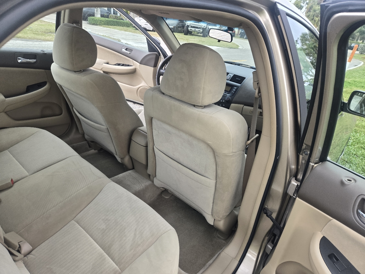 Honda Accord LX sedan AT 2005