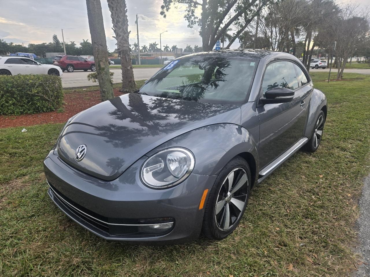 Volkswagen Beetle 2.0T Turbo 2013