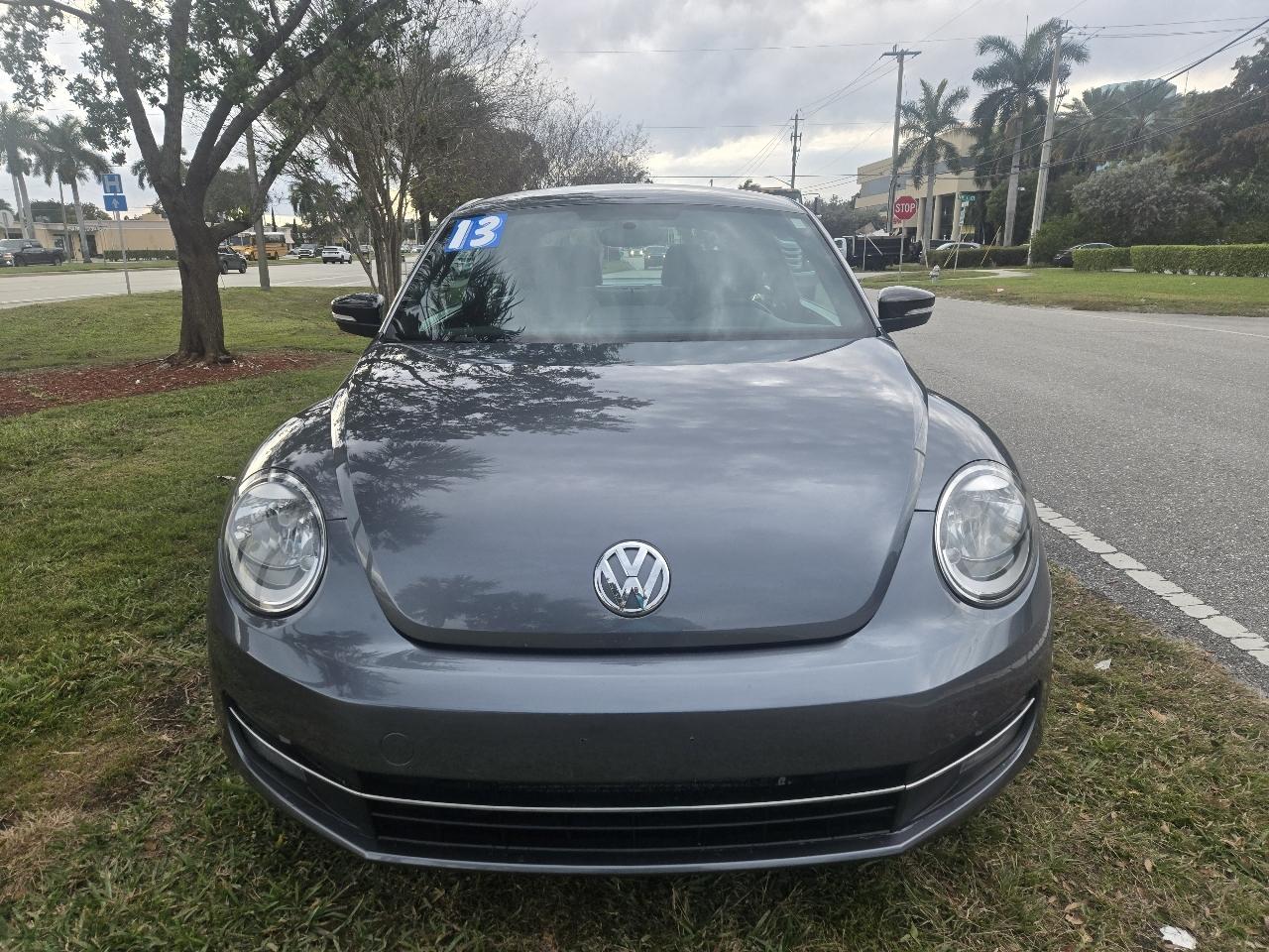 Volkswagen Beetle 2.0T Turbo 2013