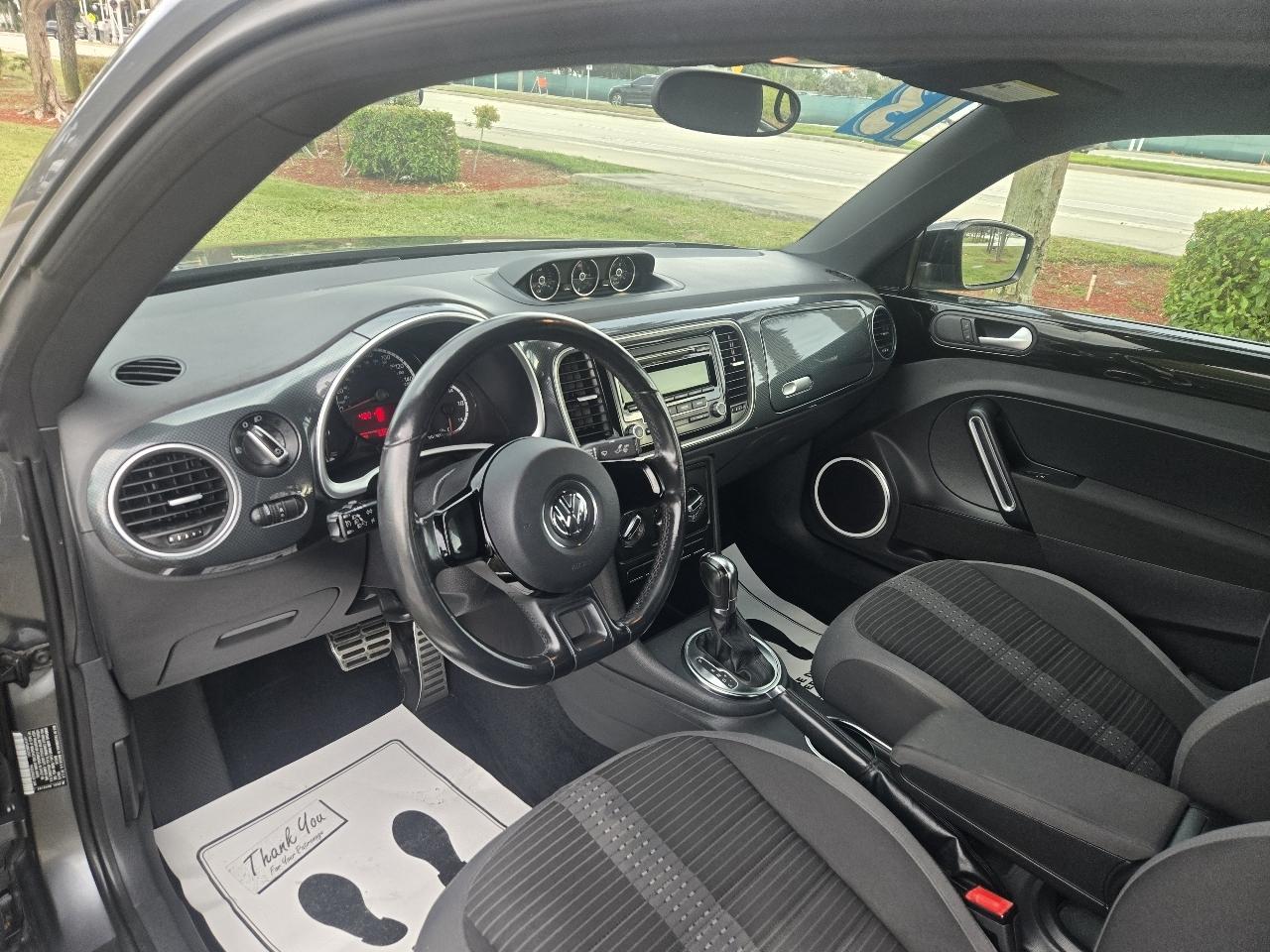 Volkswagen Beetle 2.0T Turbo 2013