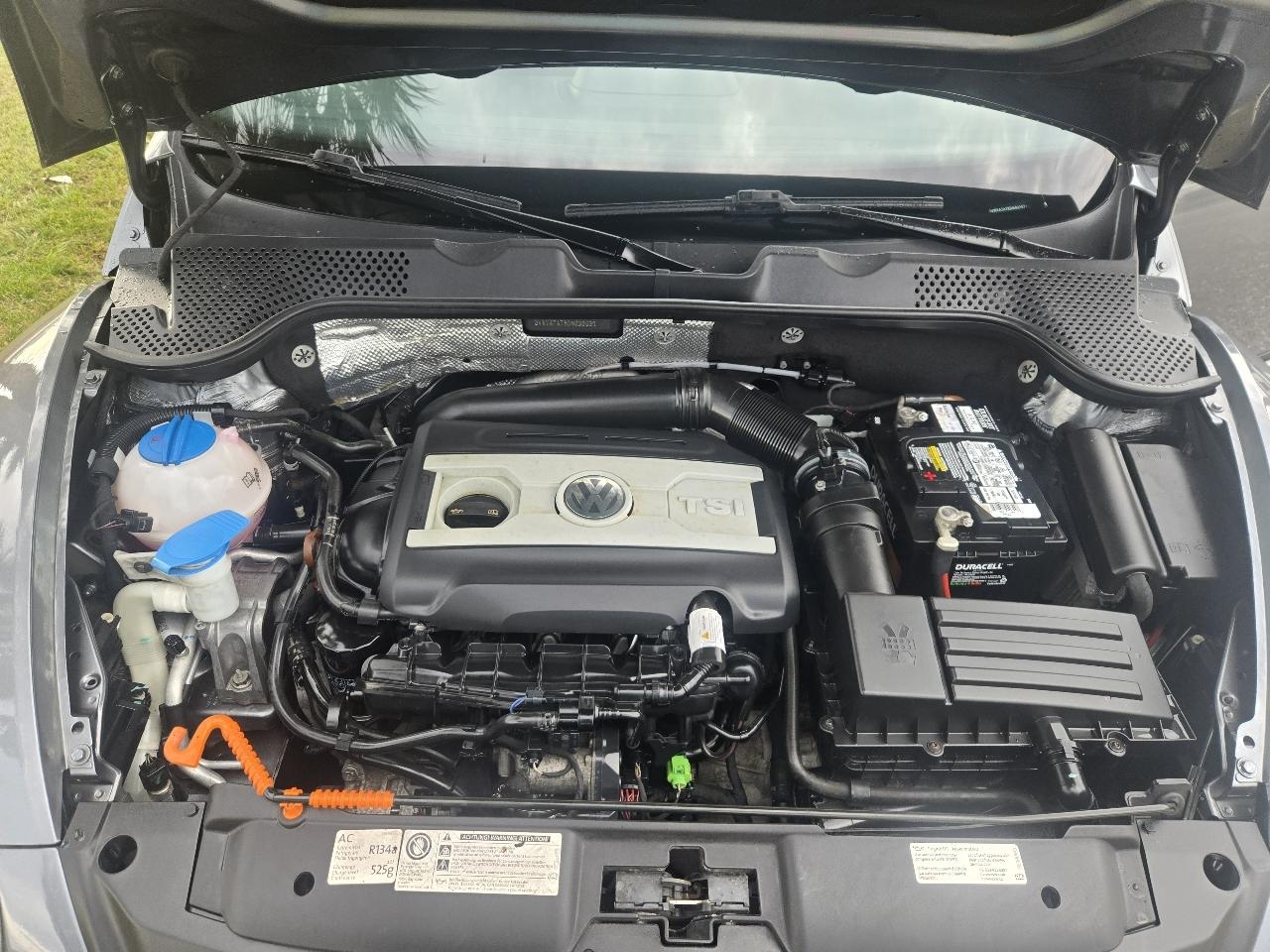 Volkswagen Beetle 2.0T Turbo 2013