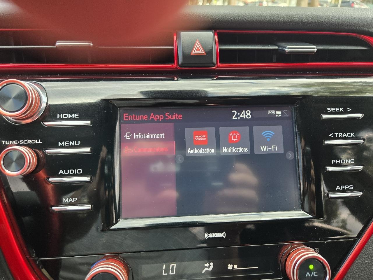 Toyota Camry SE 2020