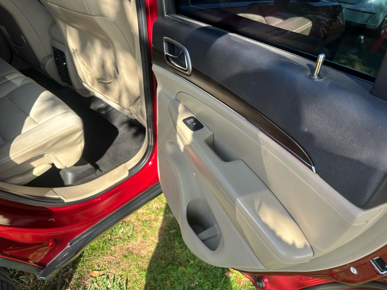 Jeep Grand Cherokee Limited 2WD 2015