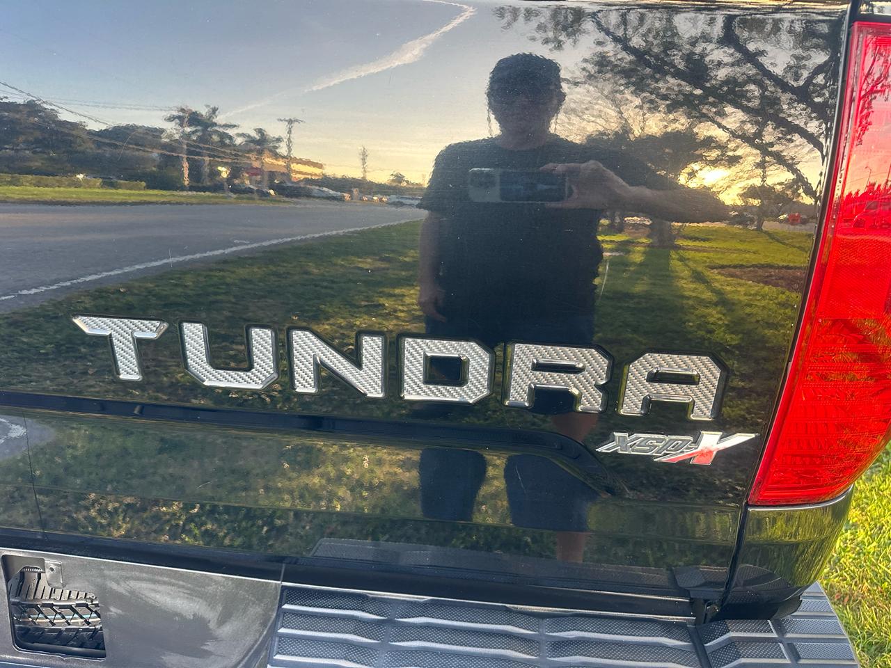 Toyota Tundra SR5 5.7L V8 CrewMax 2WD 2014