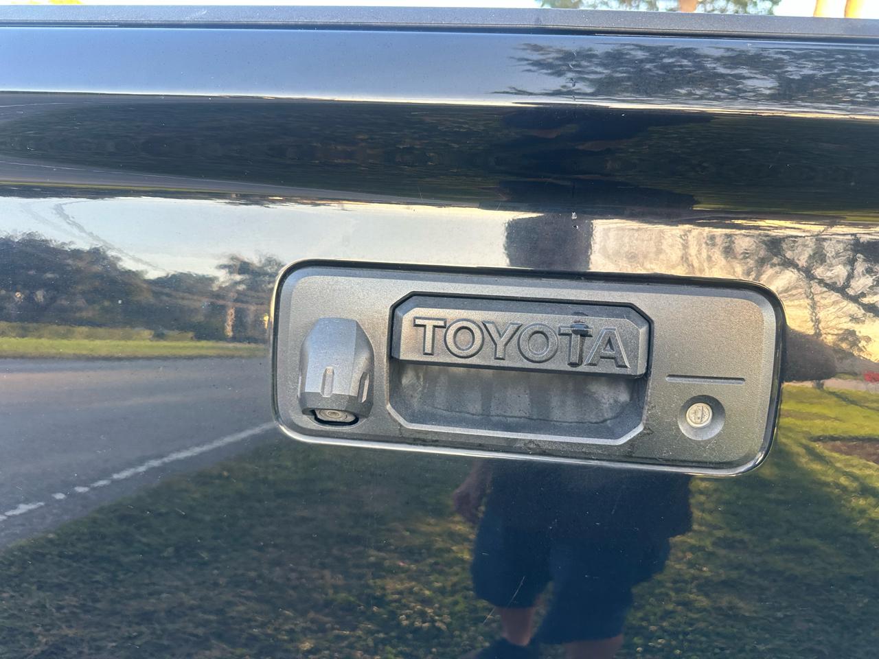 Toyota Tundra SR5 5.7L V8 CrewMax 2WD 2014