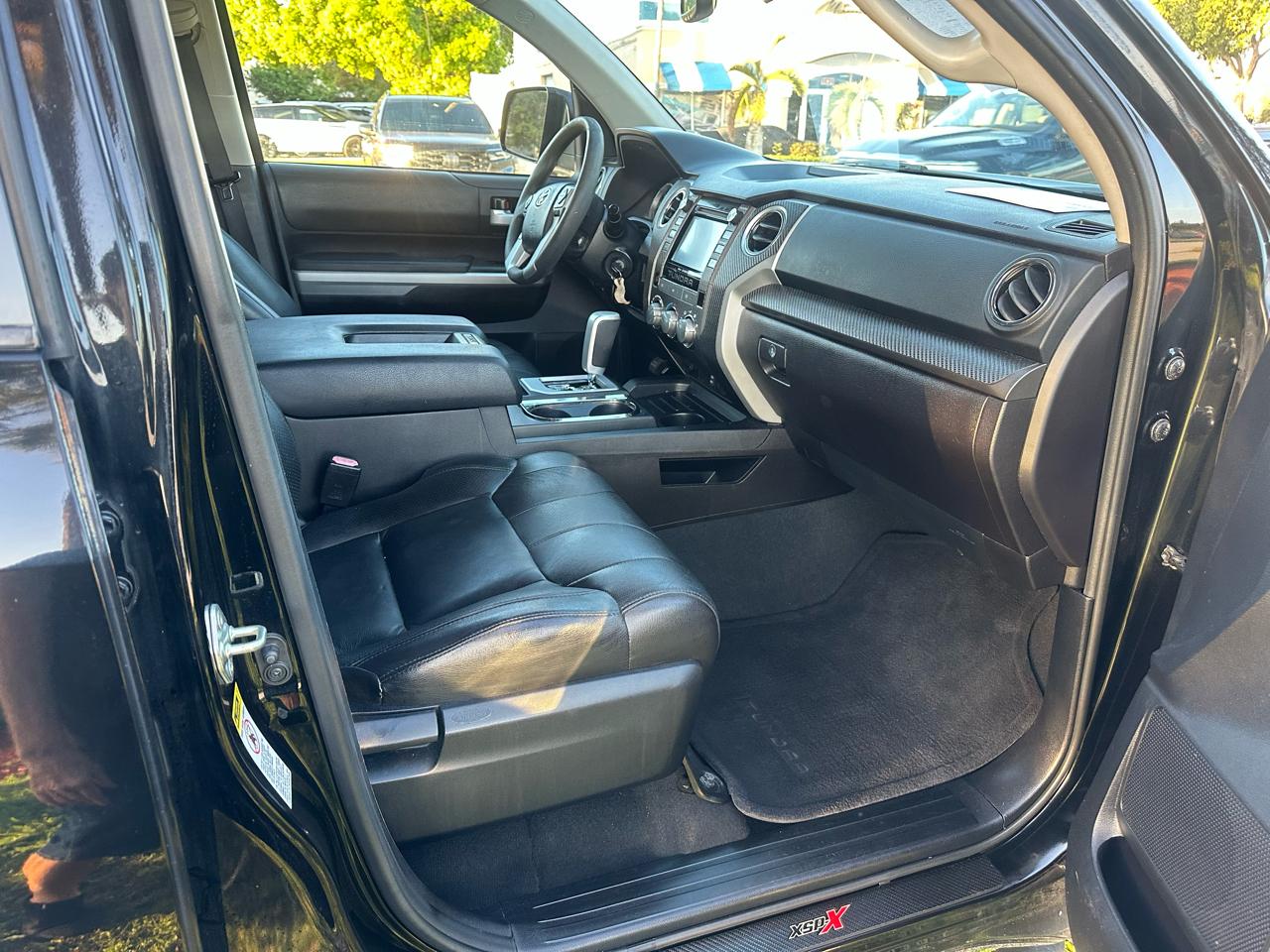 Toyota Tundra SR5 5.7L V8 CrewMax 2WD 2014