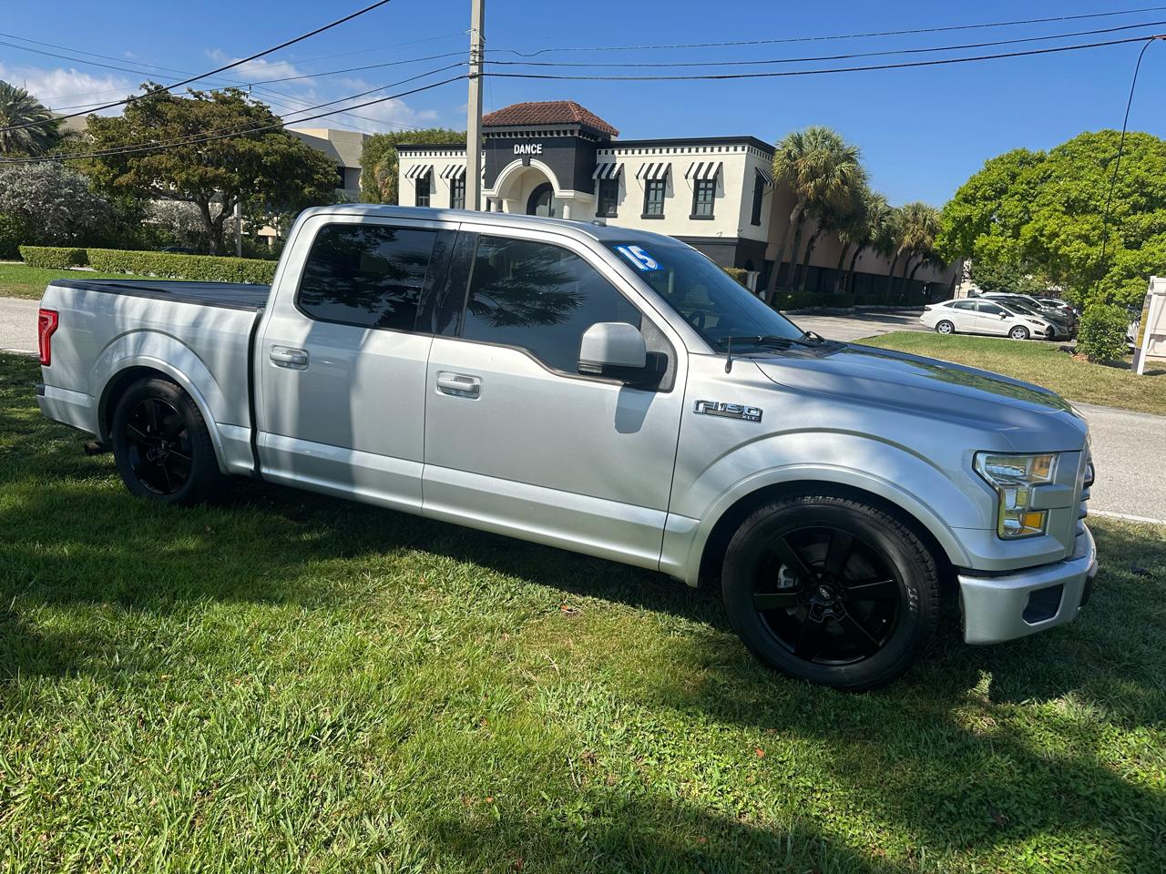 Ford F-150 2WD SuperCrew 139" XLT 2015