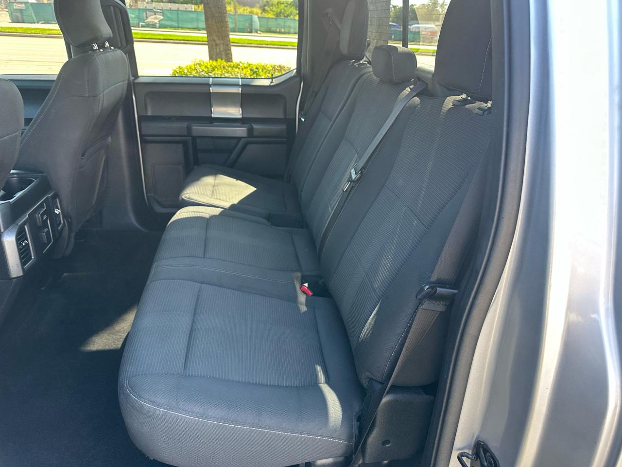 Ford F-150 2WD SuperCrew 139" XLT 2015