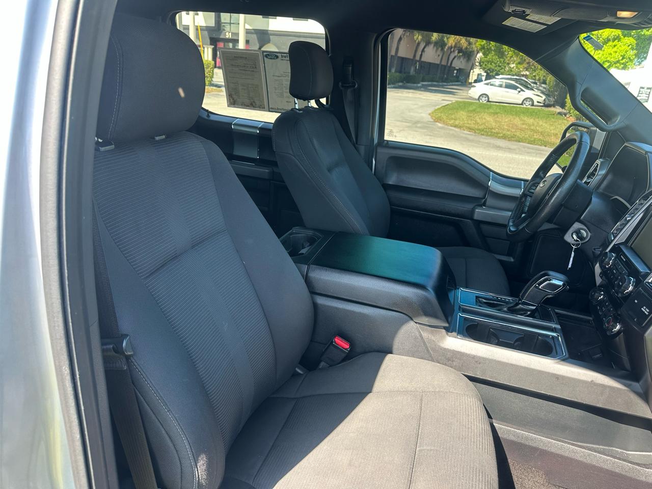 Ford F-150 2WD SuperCrew 139" XLT 2015