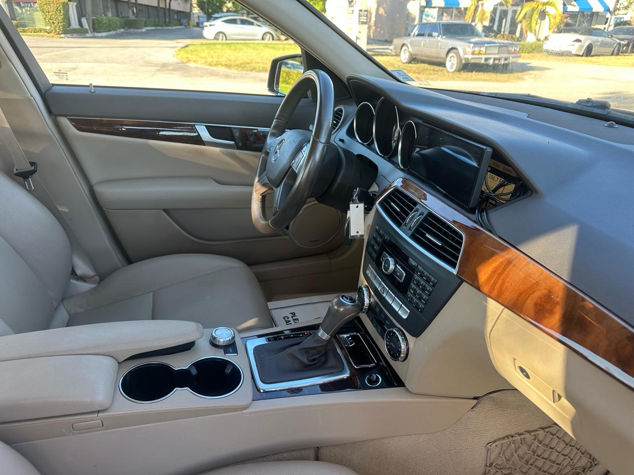 Mercedes-Benz C-Class C300 4MATIC Luxury Sedan 2012