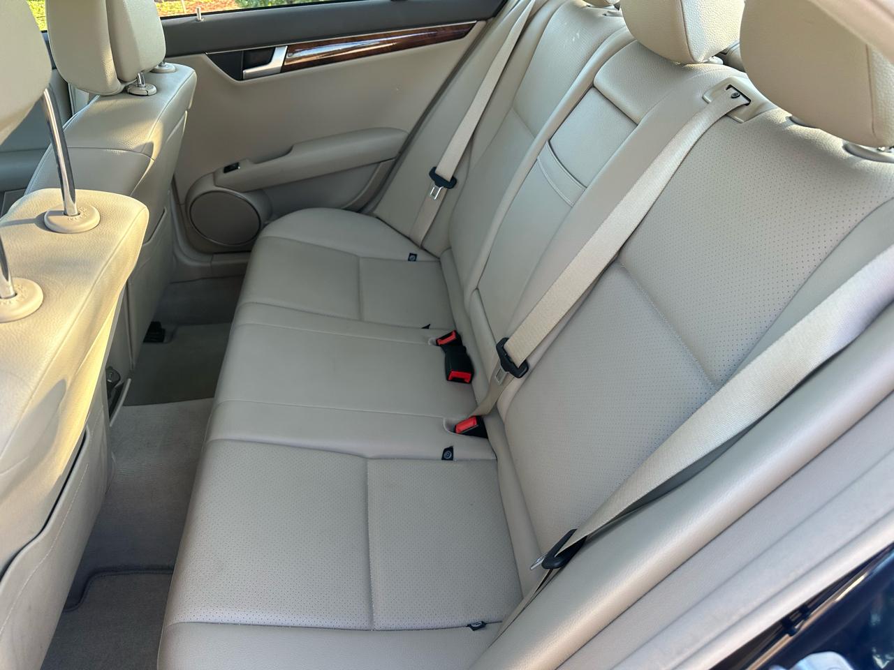 Mercedes-Benz C-Class C300 4MATIC Luxury Sedan 2012