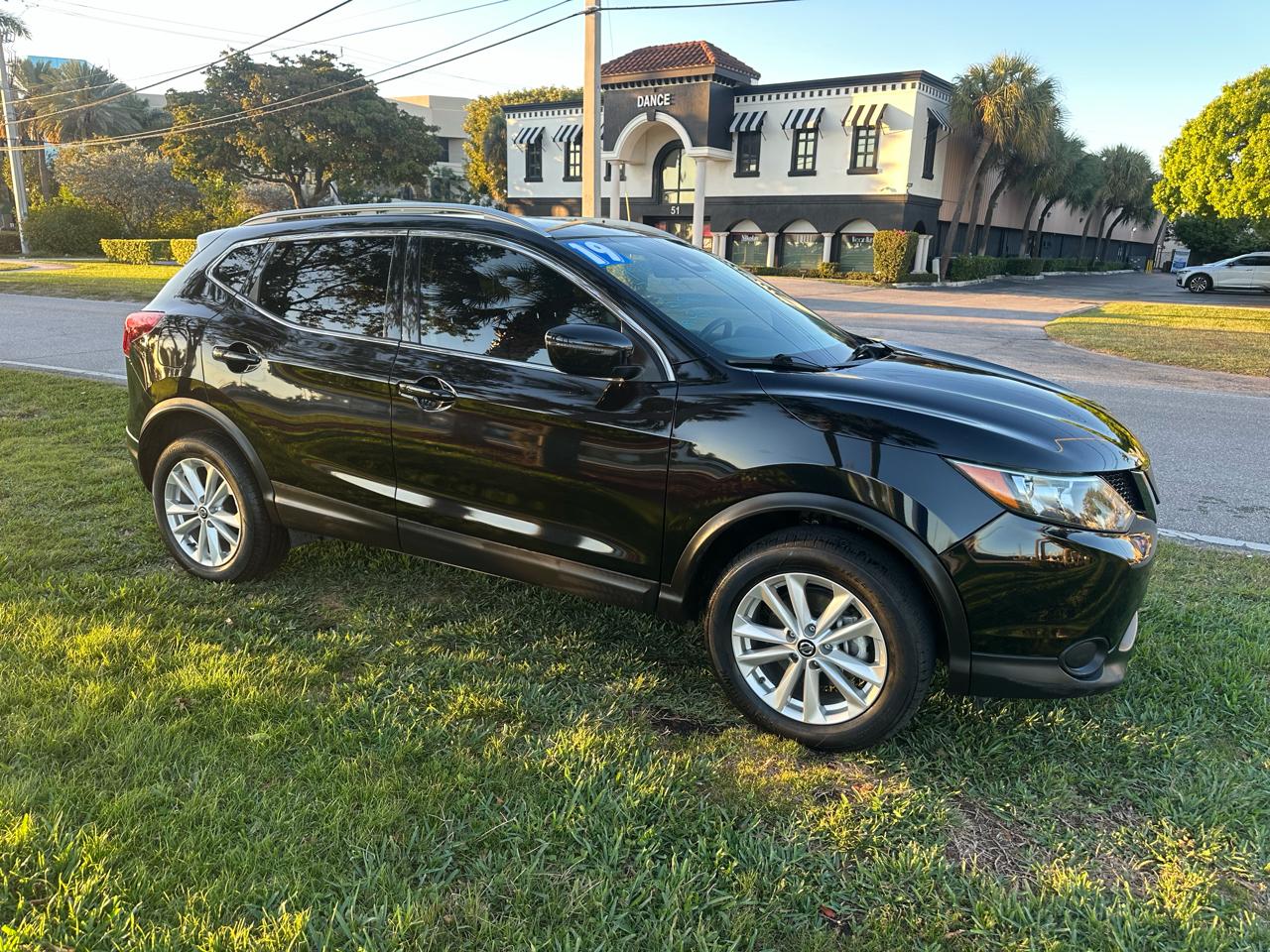 Nissan Rogue Sport S 2019