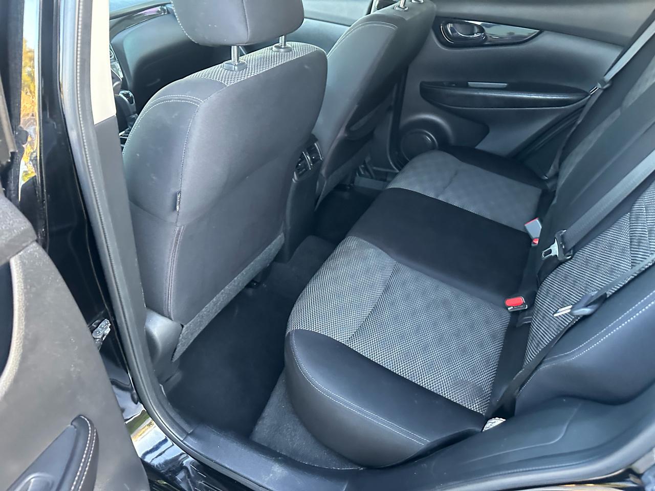 Nissan Rogue Sport S 2019