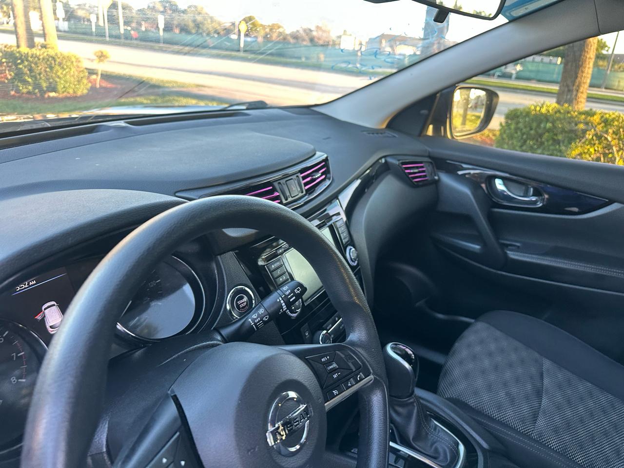 Nissan Rogue Sport S 2019