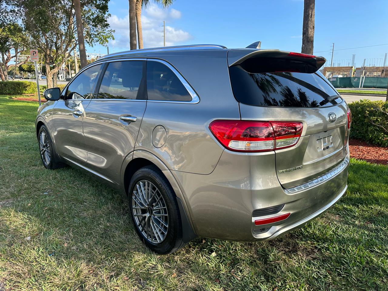 Kia Sorento SX Limited V6 2018