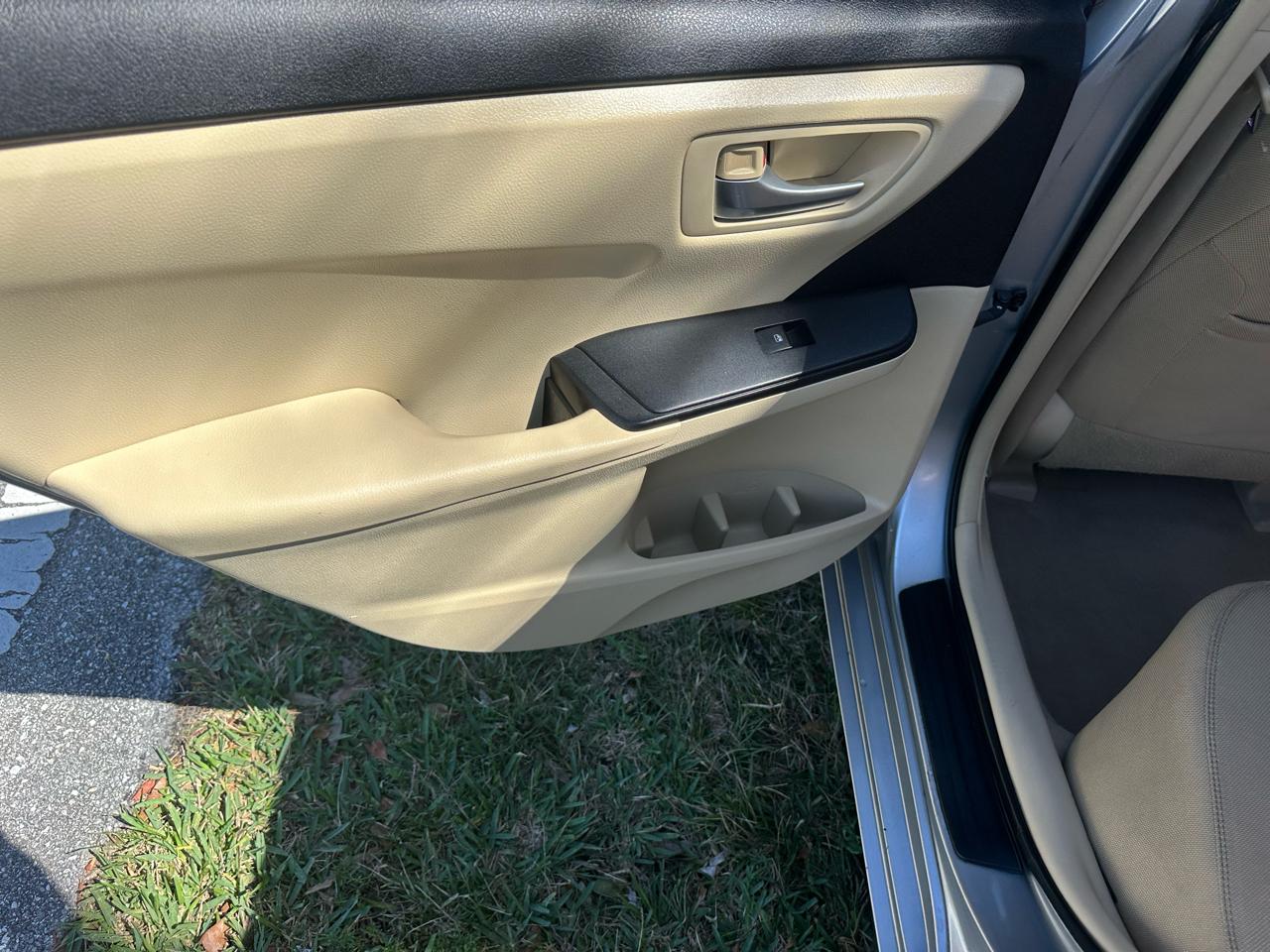 Toyota Camry SE 2015