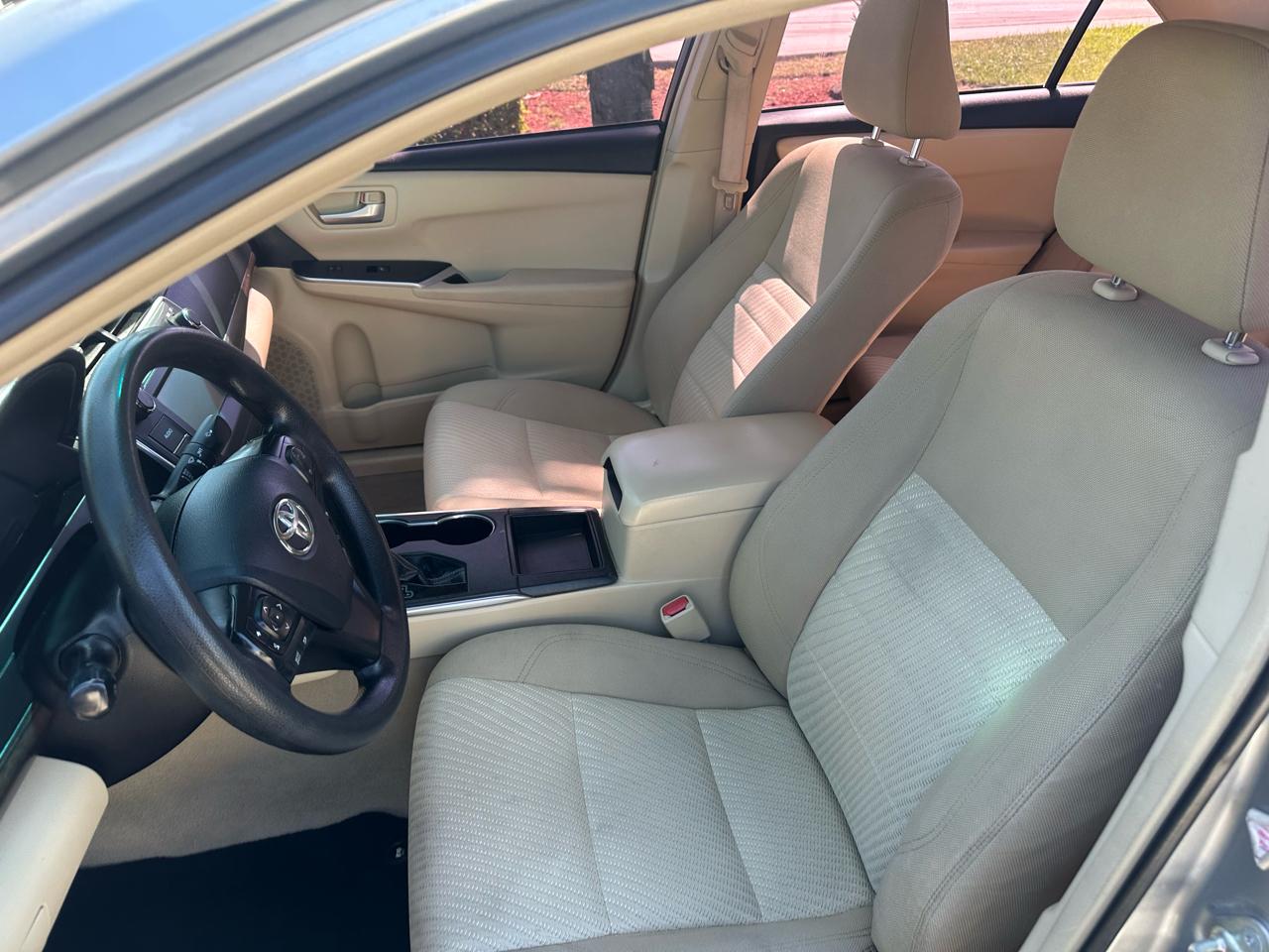 Toyota Camry SE 2015