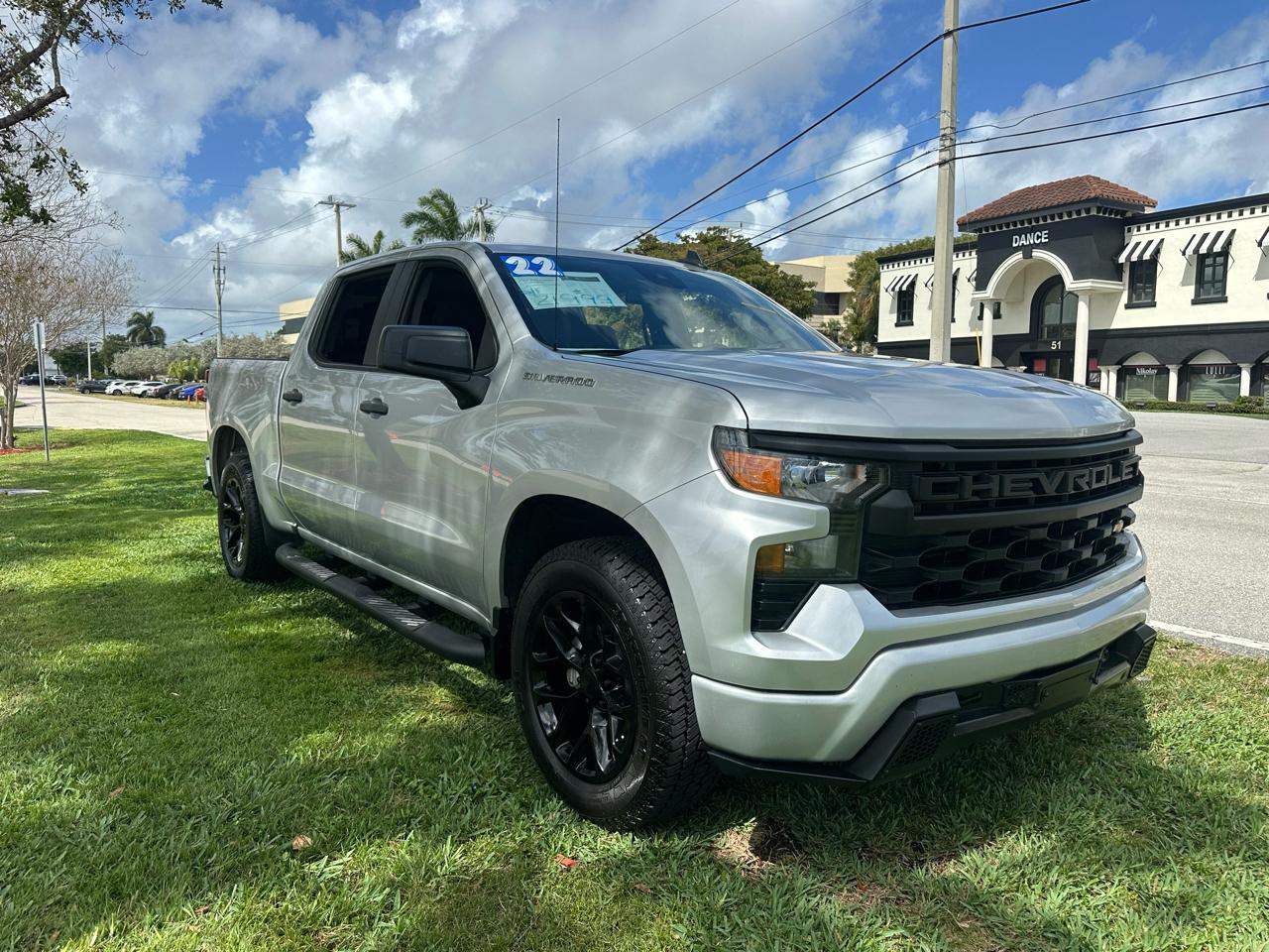 Chevrolet Silverado 1500 1LT Crew Cab 4WD 2022