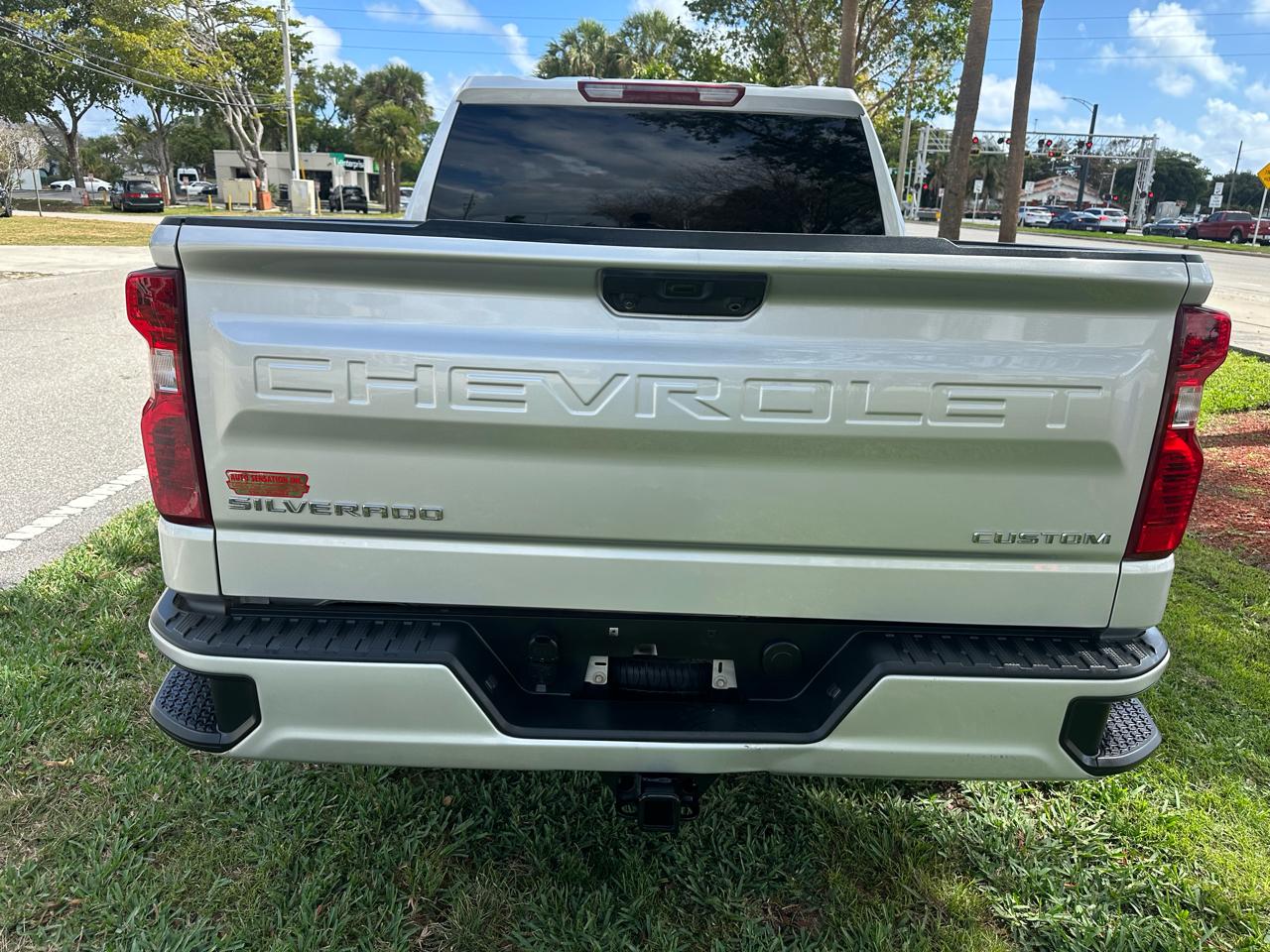 Chevrolet Silverado 1500 1LT Crew Cab 4WD 2022