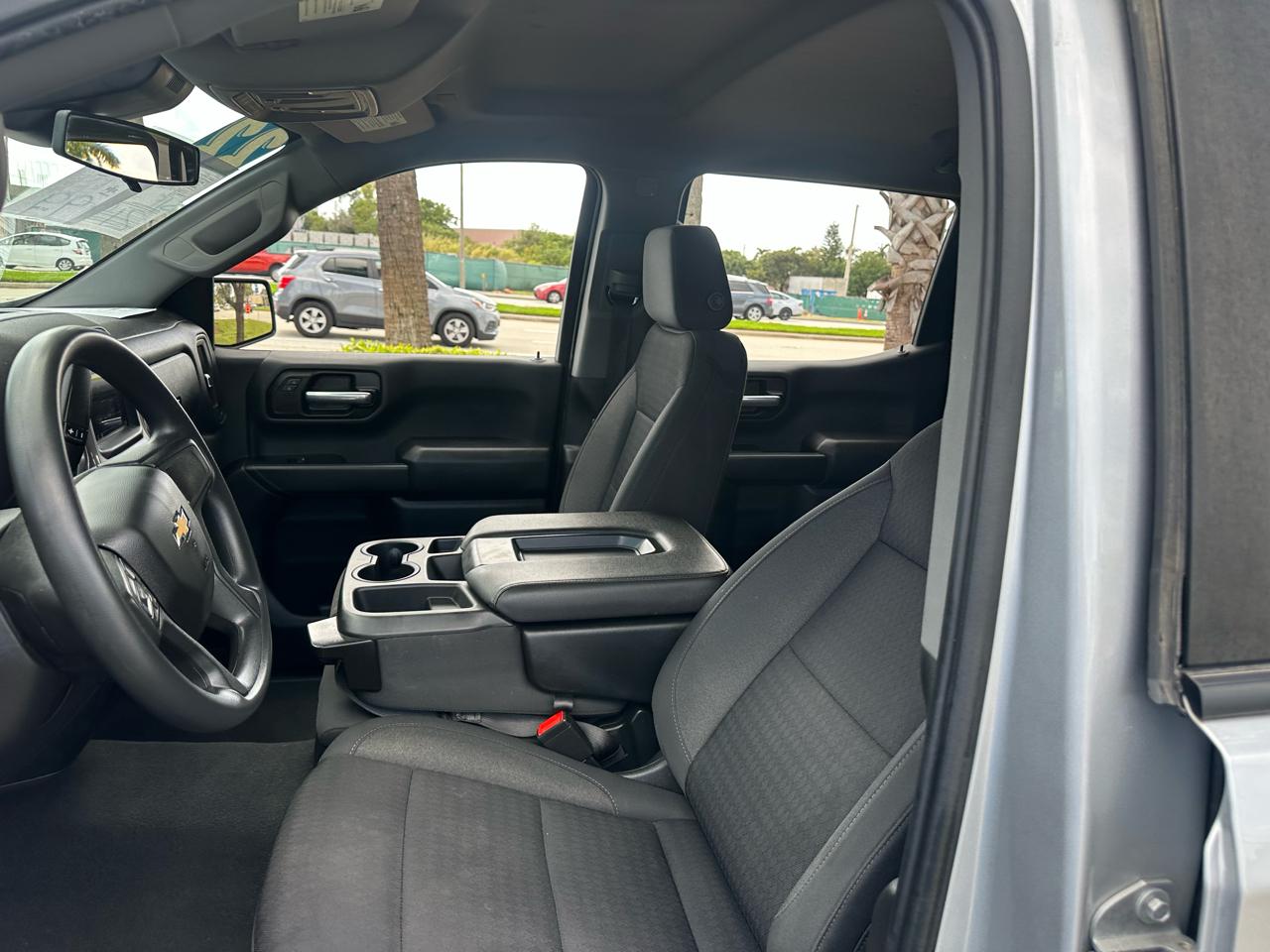 Chevrolet Silverado 1500 1LT Crew Cab 4WD 2022