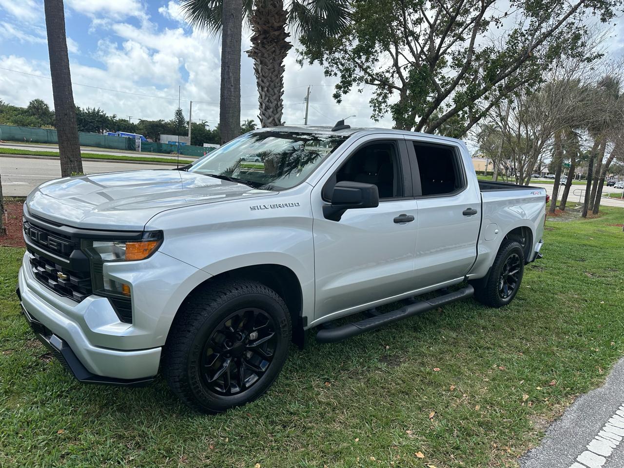 Chevrolet Silverado 1500 1LT Crew Cab 4WD 2022