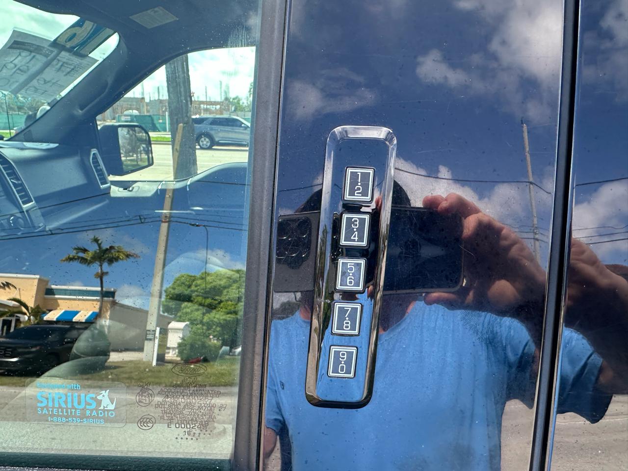 Ford F-150 4WD SuperCab 133" XLT 2016