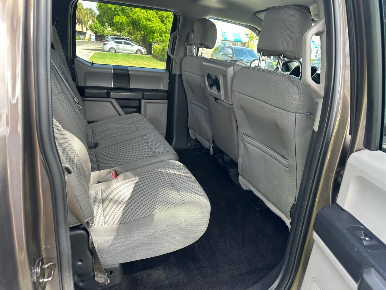 Ford F-150 4WD SuperCab 133" XLT 2016