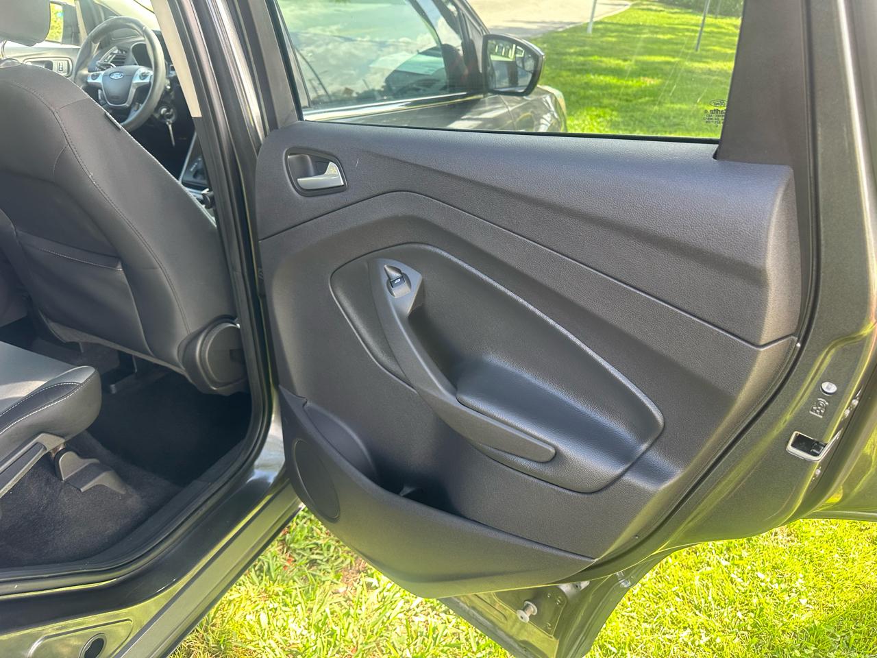 Ford Escape SE FWD 2016