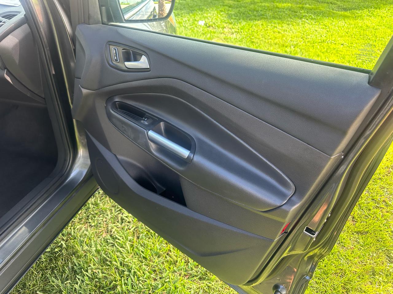 Ford Escape SE FWD 2016