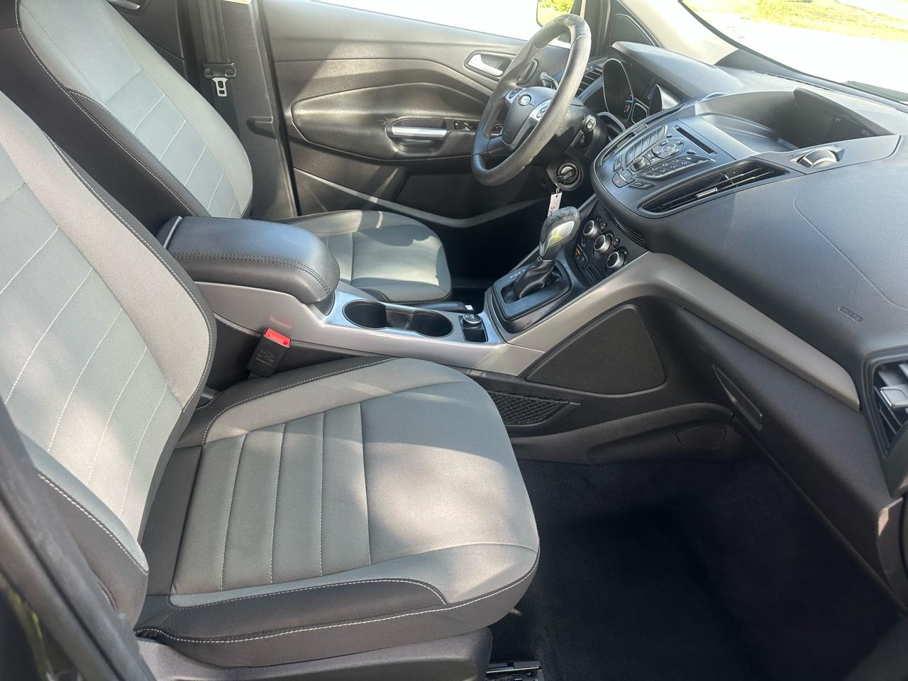 Ford Escape SE FWD 2016