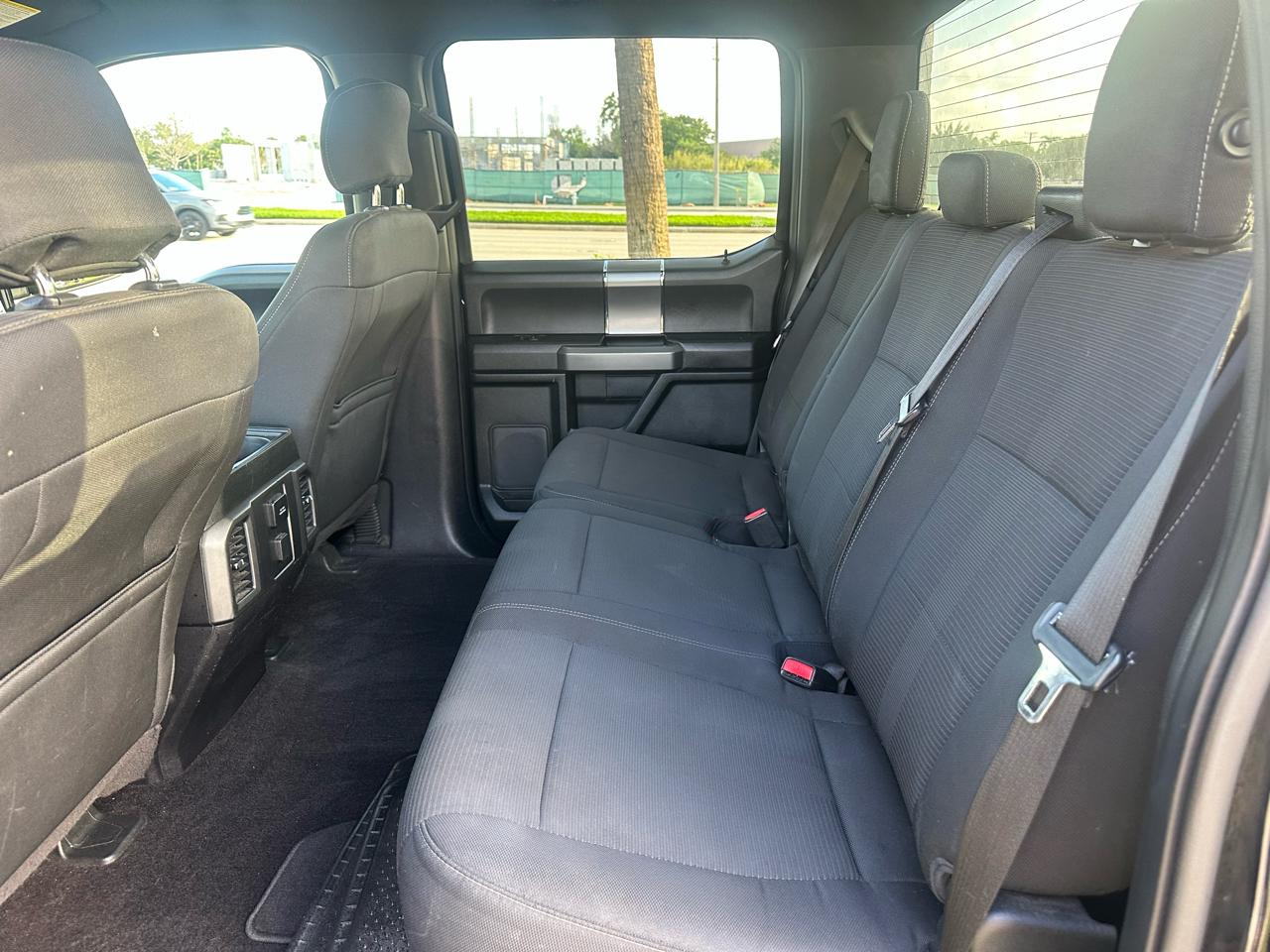 Ford F-150 4WD SuperCab 133" XLT 2016