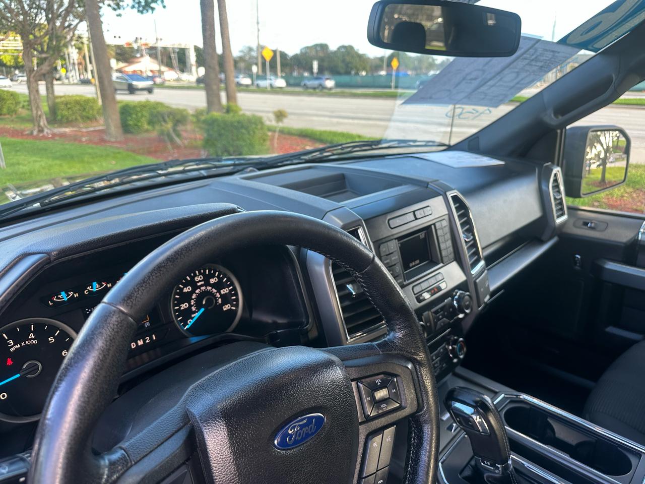 Ford F-150 4WD SuperCab 133" XLT 2016