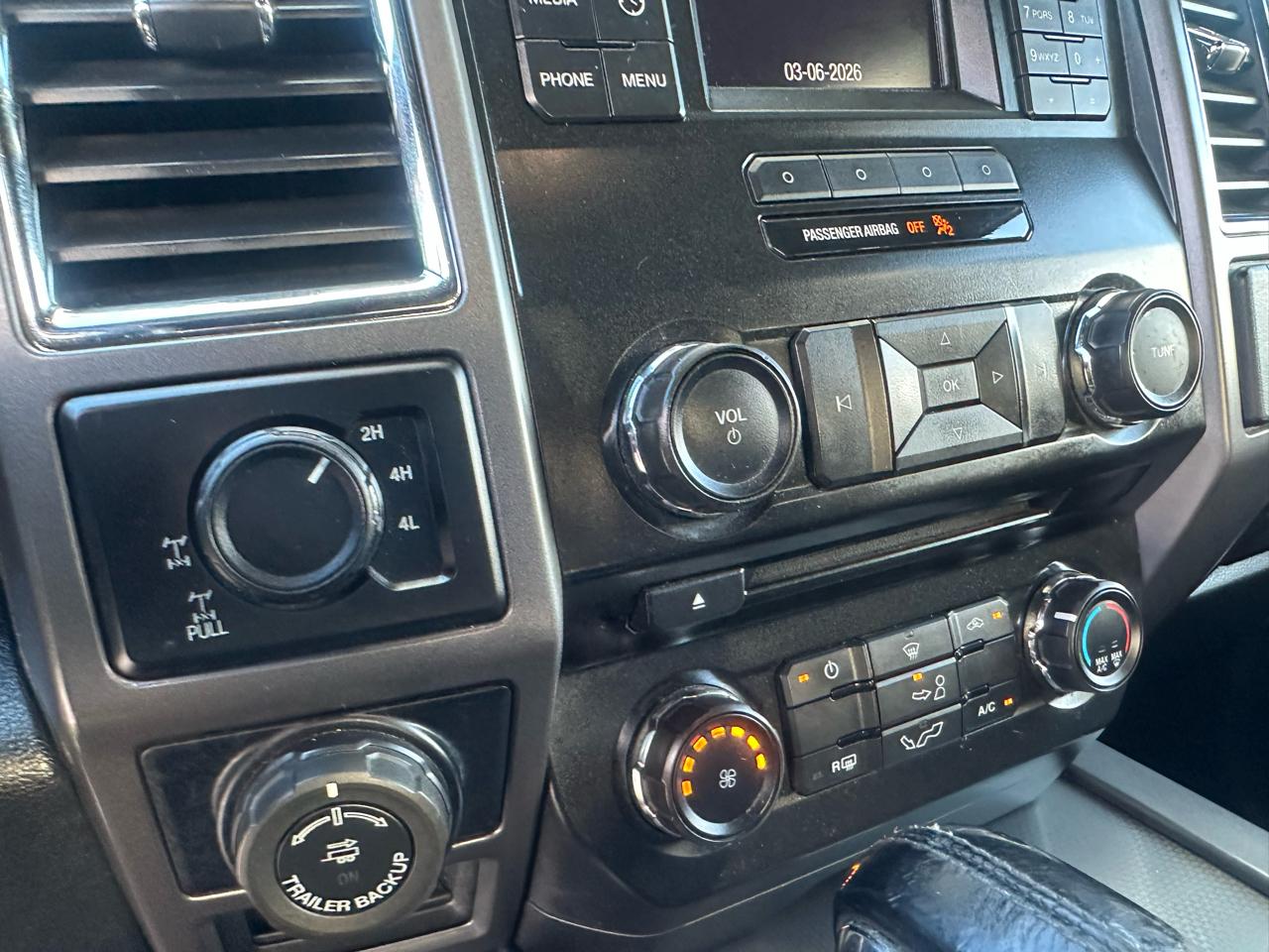 Ford F-150 4WD SuperCab 133" XLT 2016