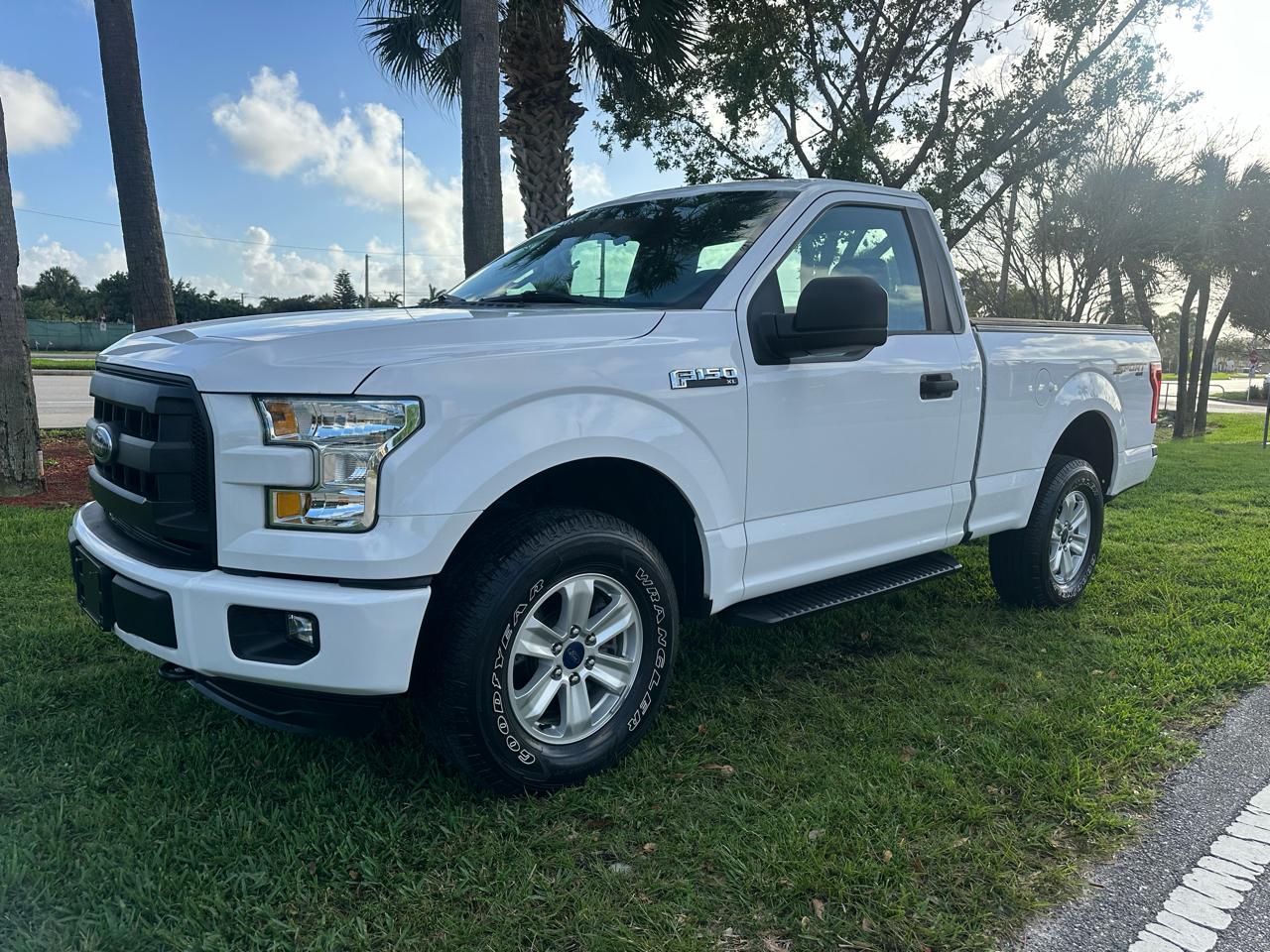 Ford F-150 2WD Reg Cab 126" XL 2016