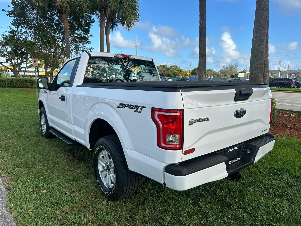 Ford F-150 2WD Reg Cab 126" XL 2016