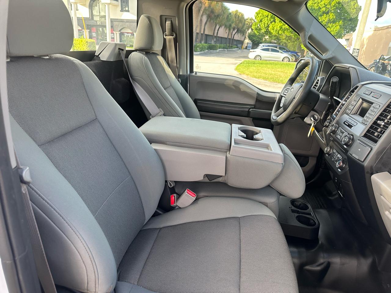 Ford F-150 2WD Reg Cab 126" XL 2016